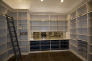 Pantry Systems South Tampa, FL view of a large pantry shelving system